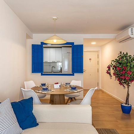 Solis Mare Apartments - Pedregalejo Beach Malaga Bagian luar foto