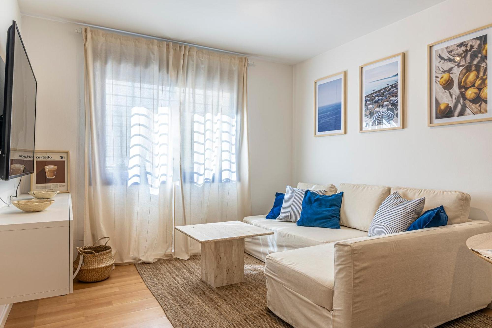 Solis Mare Apartments - Pedregalejo Beach Malaga Bagian luar foto