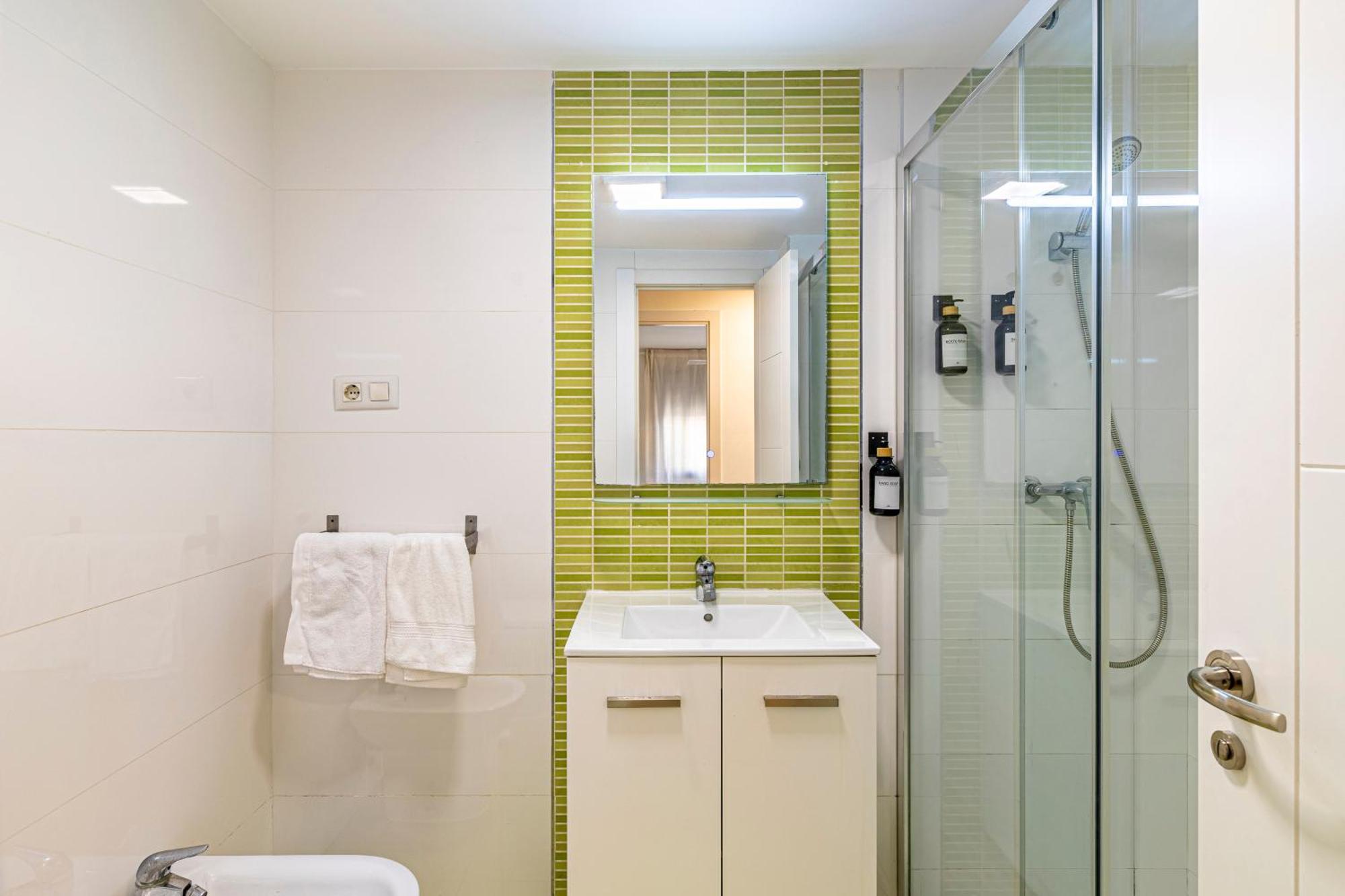 Solis Mare Apartments - Pedregalejo Beach Malaga Bagian luar foto