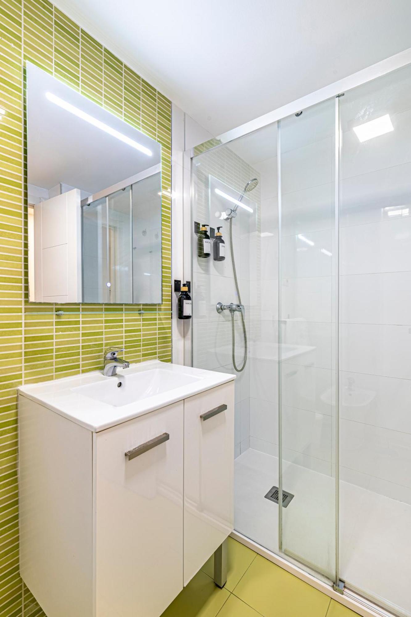 Solis Mare Apartments - Pedregalejo Beach Malaga Bagian luar foto